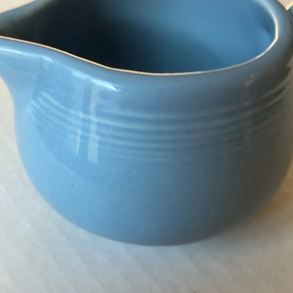 EUC Fiesta Creamer 6 oz  Periwinkle Blue (Intro 1989) by HOMER LAUGHLIN - Picture 6 of 6
